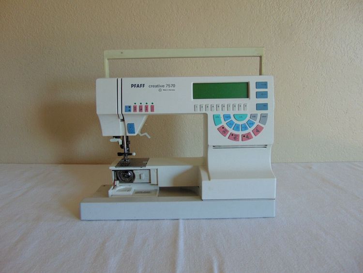 PFAFF 7570 Creative 7570 Sewing Machine