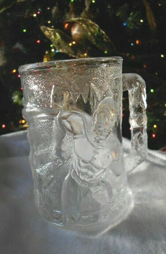 Robin glass mug McDonald Batman 4ever