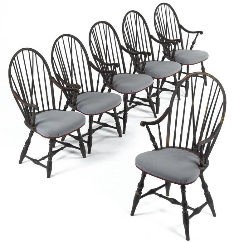 Set of Six Bow-back Vintage Windsor Chairs, Circa 1795