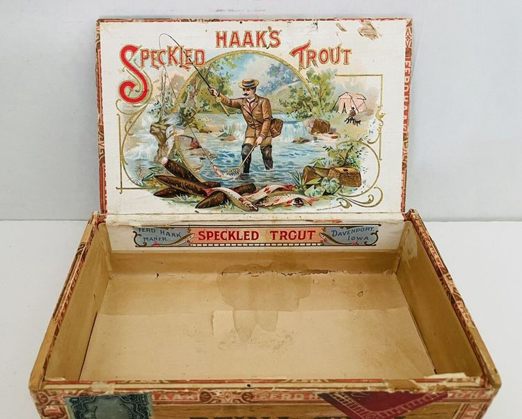Speckled Trout Cigar Box, Davenport Iowa
