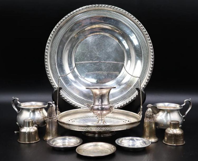 Sterling. Assorted grouping of sterling hollowware 
