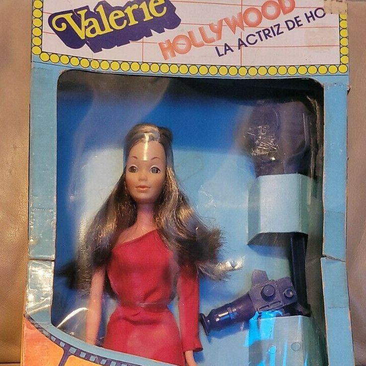 Superstar Valerie Barbie