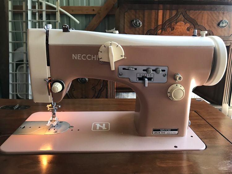 vintage Necchi Lelia 513 sewing machine
