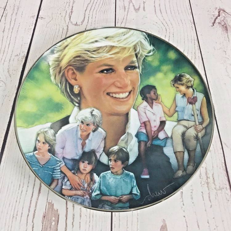 Princess Diana plates made by Franklin Mint