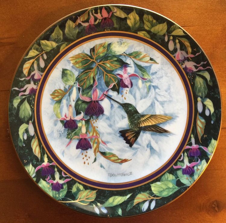 The Hummingbirds Plates Collection by Theresa Politowicz
