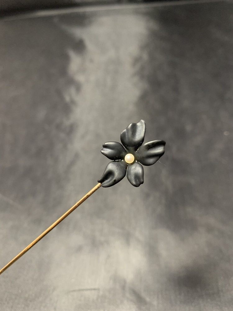 14k Enamel Flower Hat Pin