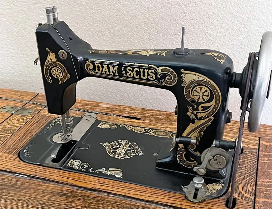 Damascus Capital Sewing Machine