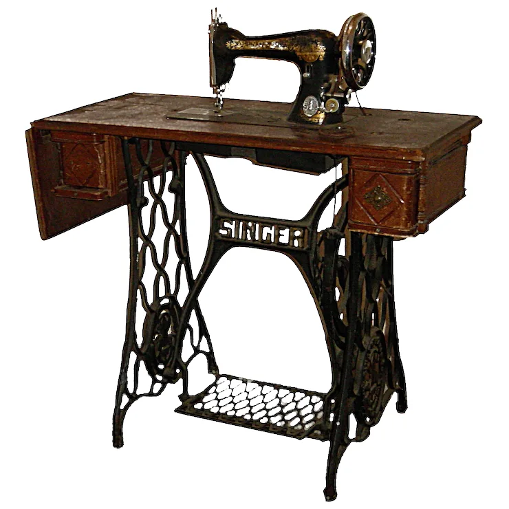 Unusual 1906 Antique SINGER Treadle Sewing Machine Valued at $766